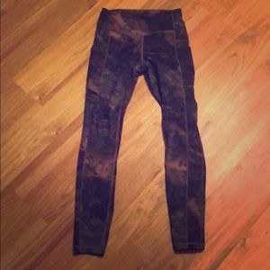 Lululemon speed tight size 4
